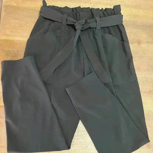 Athleta Skyline Paper Bag Pants - Picture 2 of 13